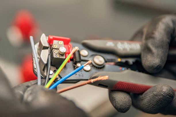 Best Affordable Electrician  in Arapahoe, WY